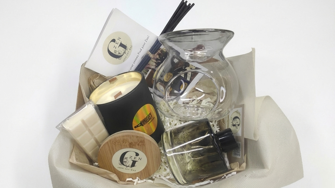 a gift box with candle ,reed difuser , wax warmer and wax melts of gzen candle brand. perfect for gift this set is for any occasion