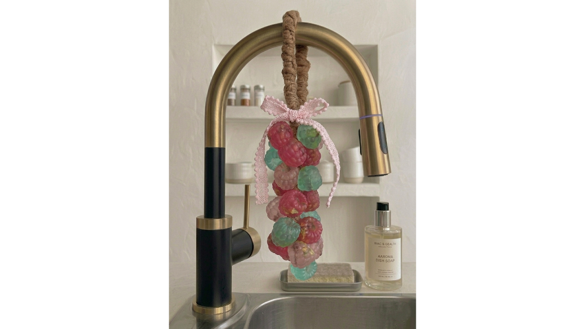 Luxury Grape Soap Bunch on a Rope (400g)