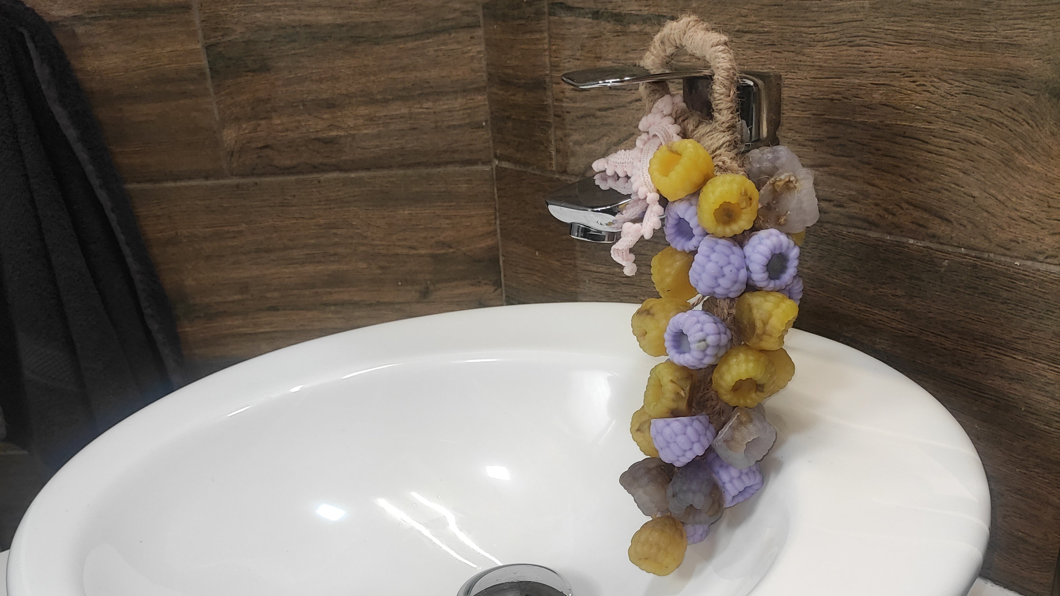 Luxury Grape Soap Bunch on a Rope (400g)