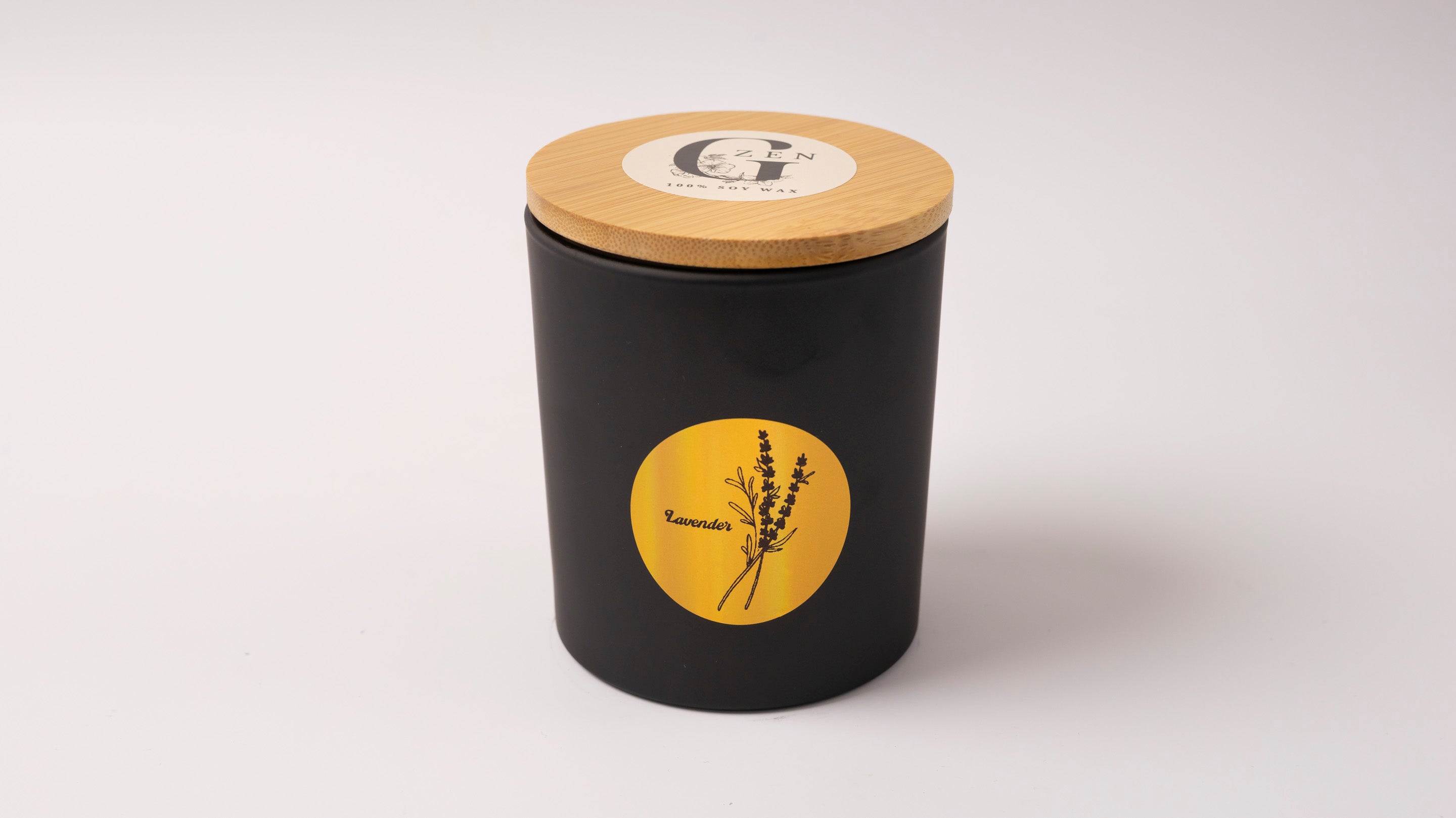 gzen candles χειροποίητο αρωματικο κερί  σόγιας σε μαύρο βάζο με οικολογικά και αντιαλλεργικά  αρώματα με ξύλινο φυτίλι Luxury handmade scented soy candle in black jar and gold ecofriendly Hypoallergenic scents wood wick lavender λεβάντα 