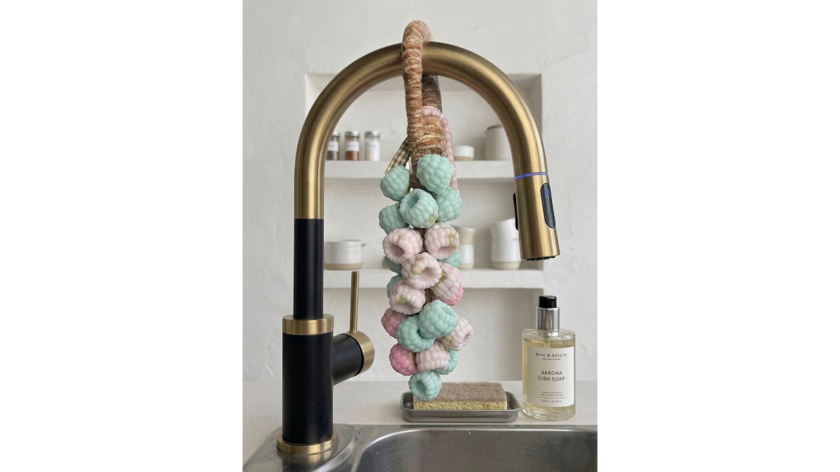 Luxury Grape Soap Bunch on a Rope (400g)
